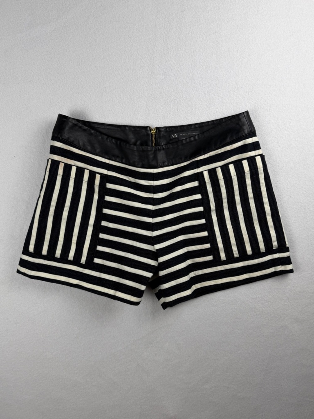Armani Exchange Women's Faux Leather Waistband Striped Shorts Black White Sz 4